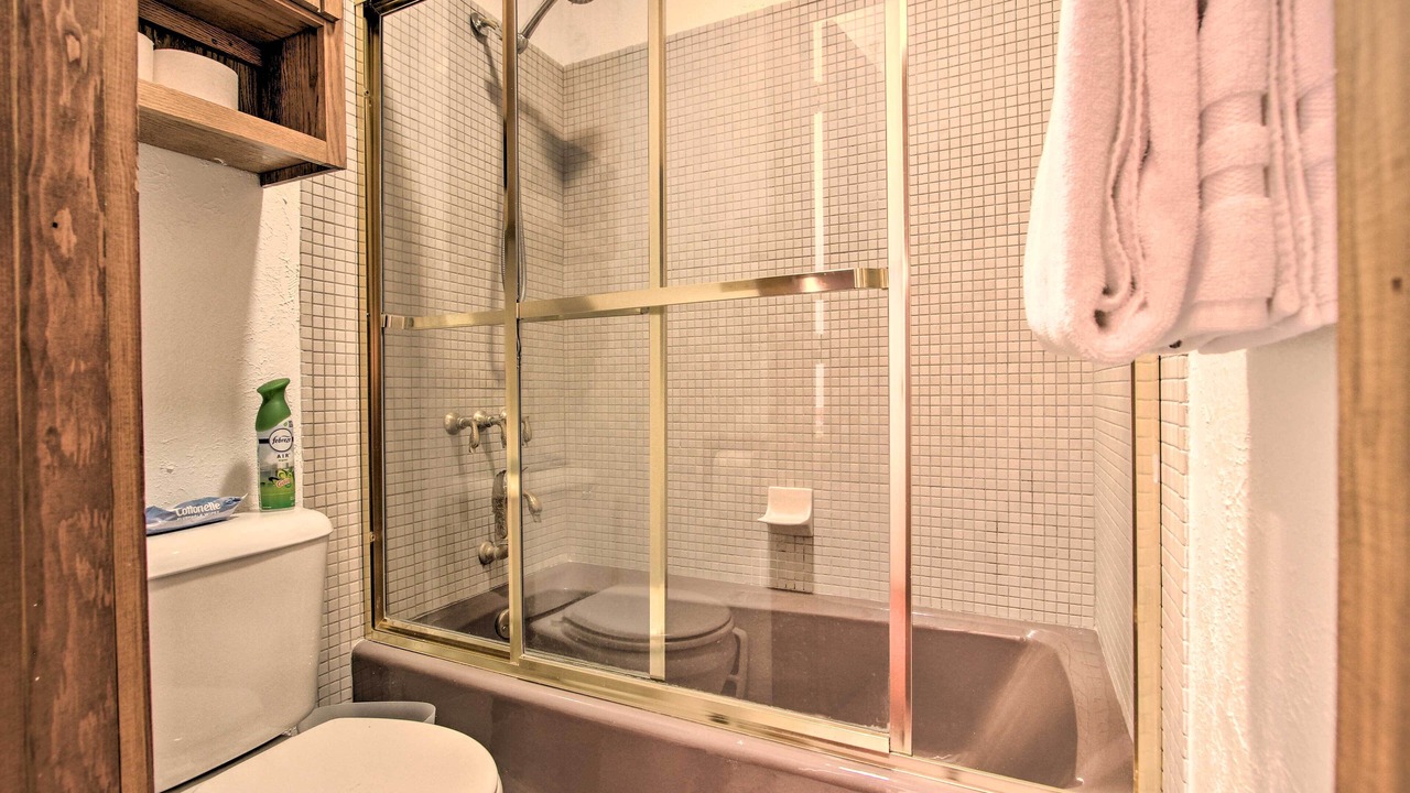 Photo of Bathroom in Helena