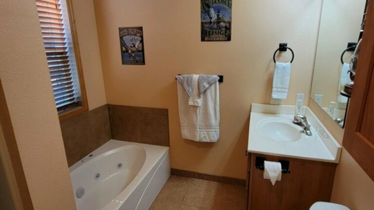 Photo of Bathroom in Wolf Creek