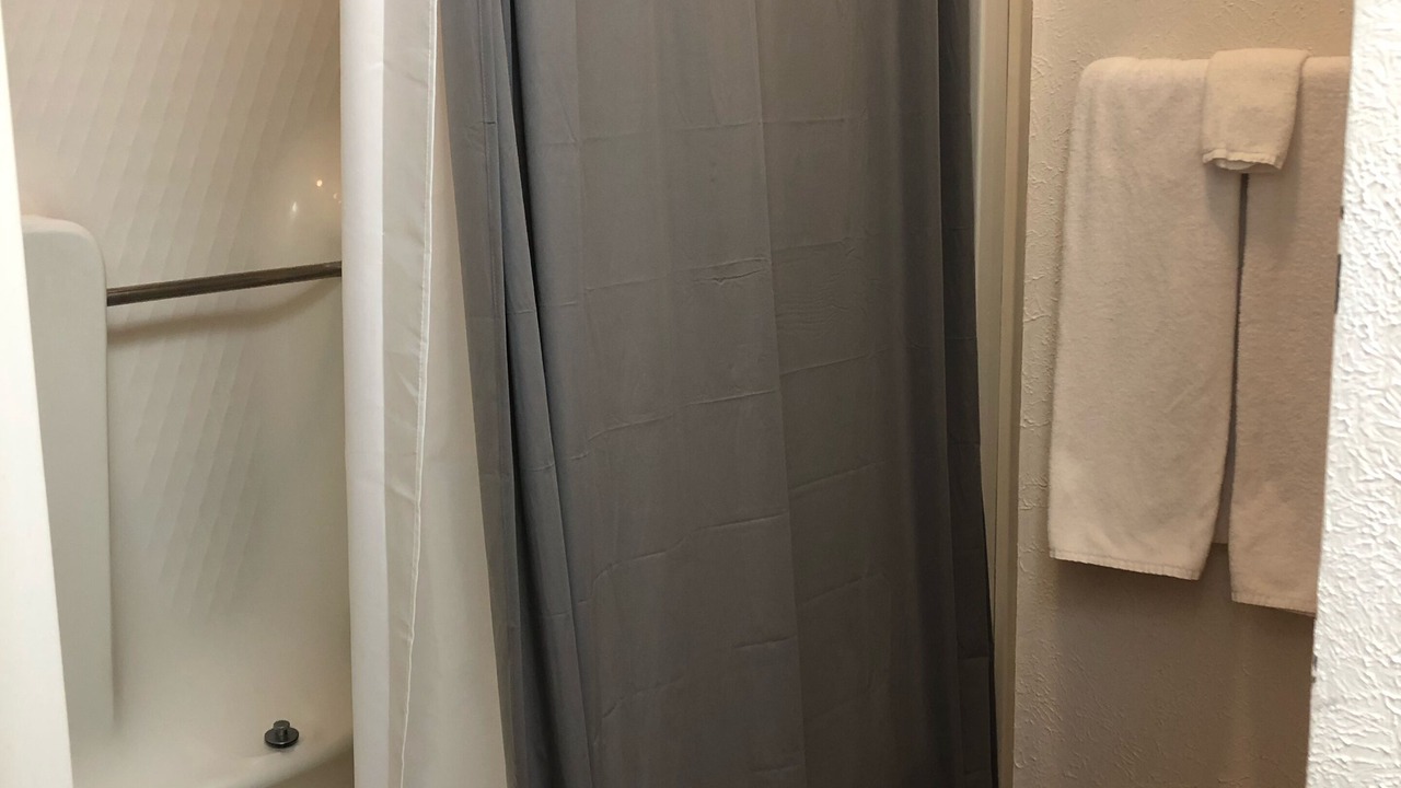 Photo of Bathroom in Eureka Springs Historic District