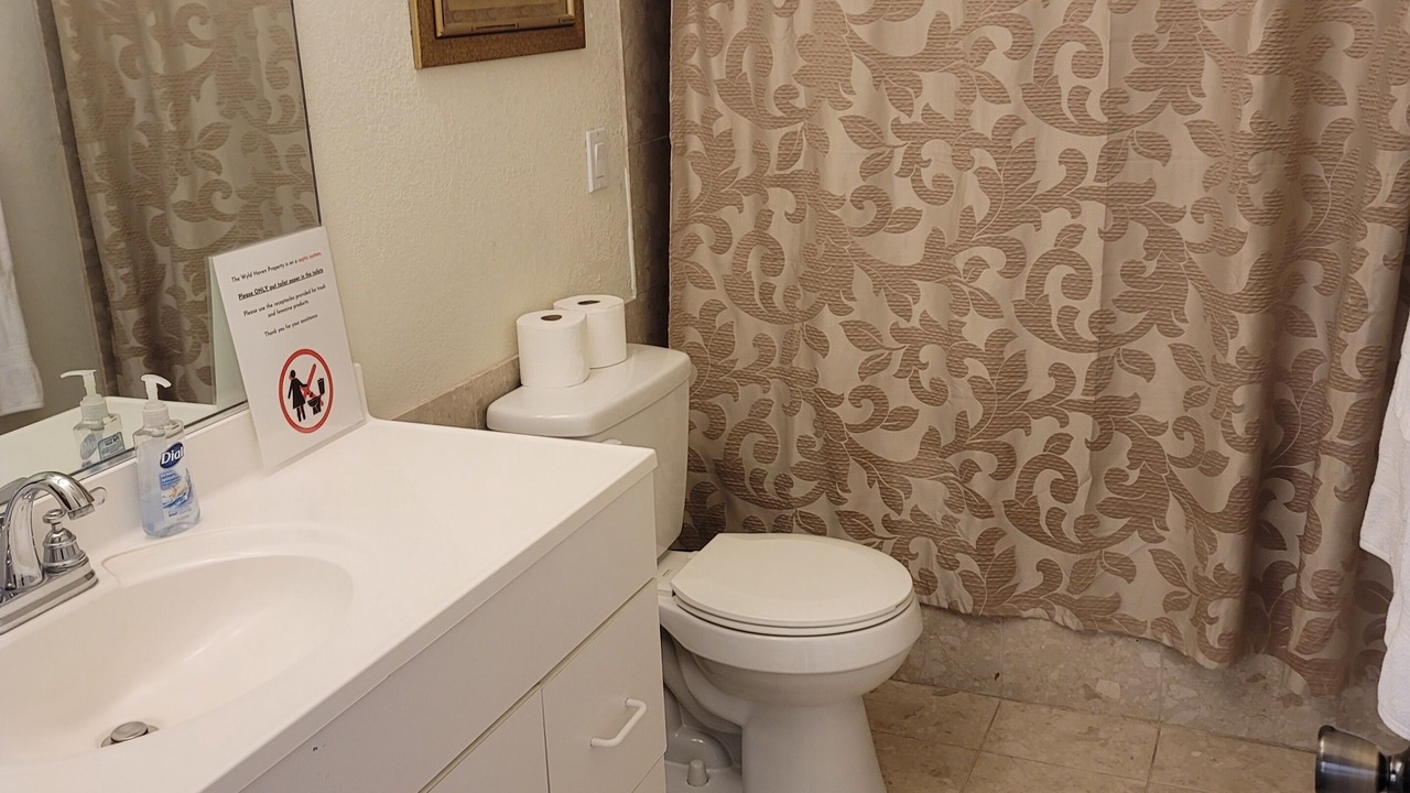 Photo of Bathroom in Sulphur