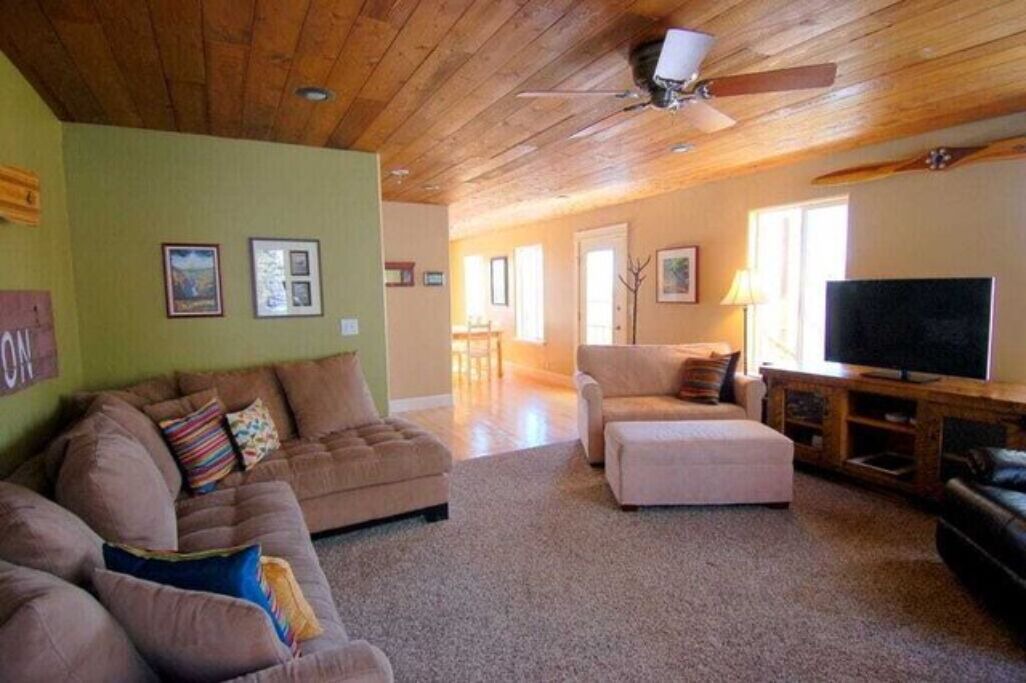 Photo of Livingroom in Ashton