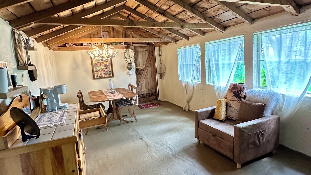 Photo of Livingroom in Gardiner