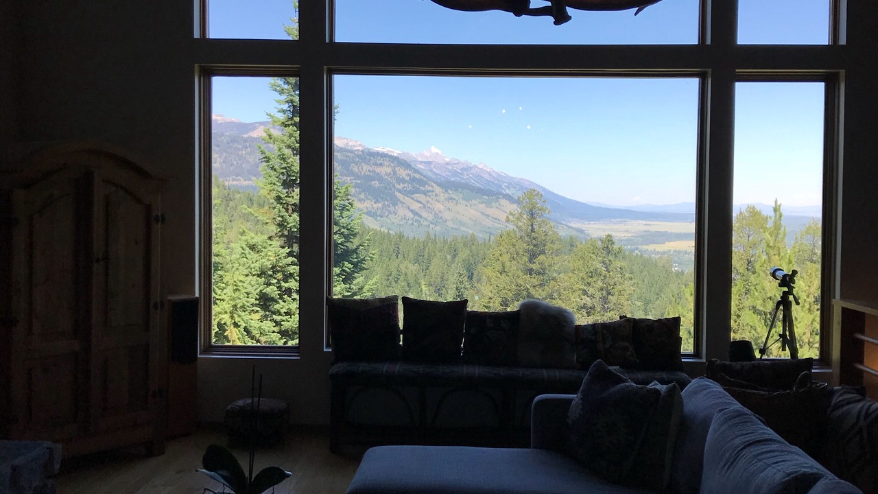 Photo of Bedroom in Indian Paintbrush