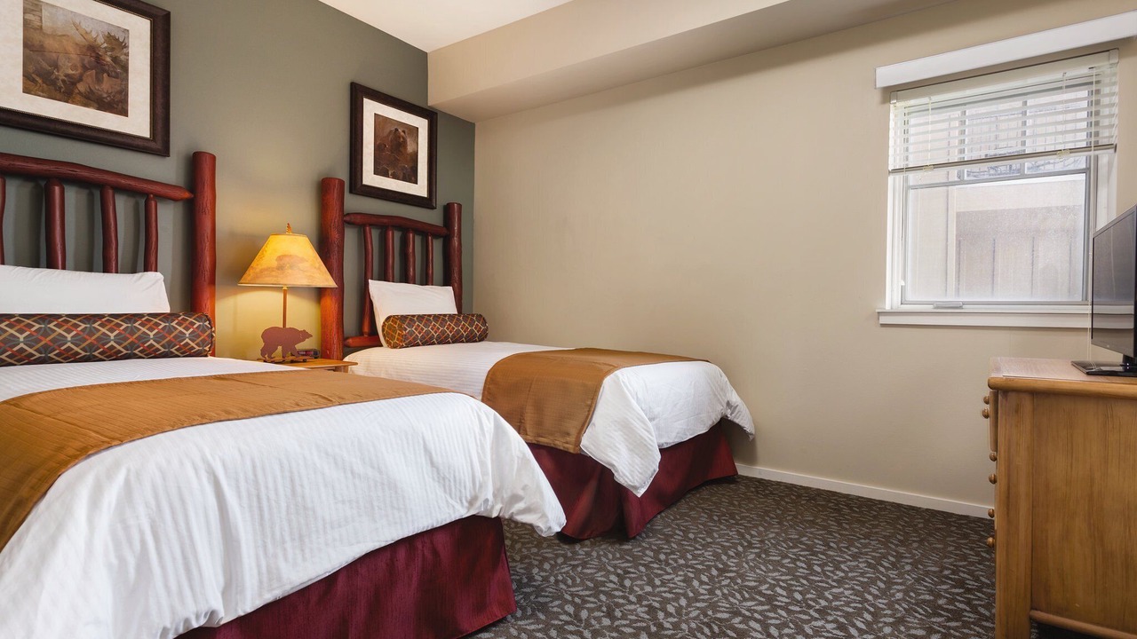 Photo of Bedroom in West Yellowstone