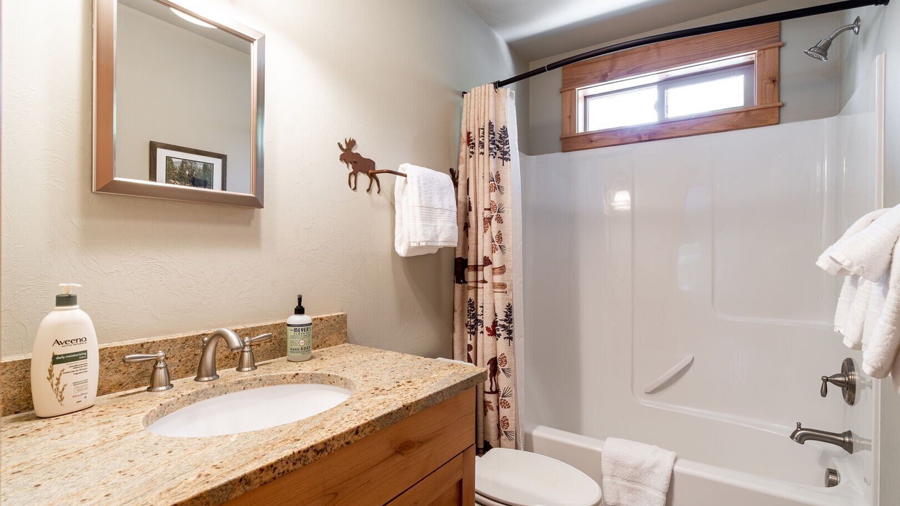 Photo of Bathroom in West Yellowstone
