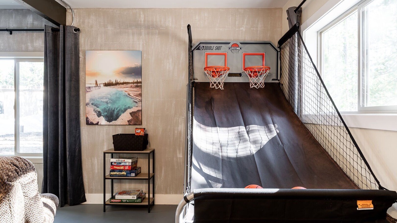 Photo of Bedroom in West Yellowstone