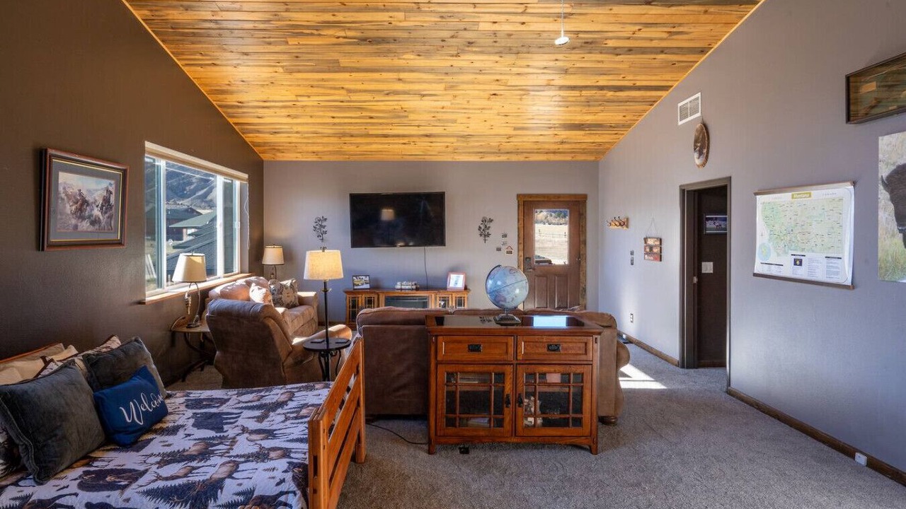 Photo of Bedroom in Gardiner