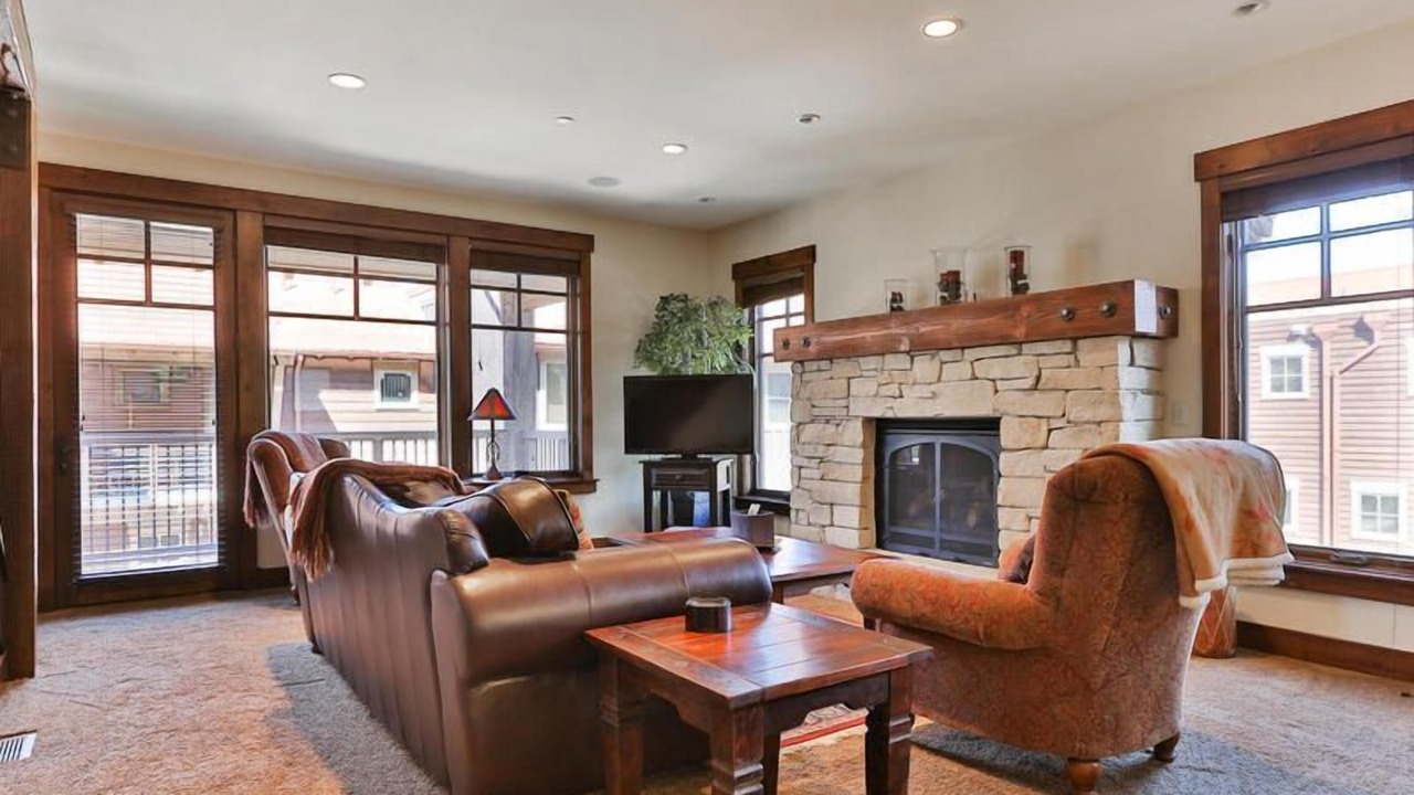 Photo of Livingroom in North Park City