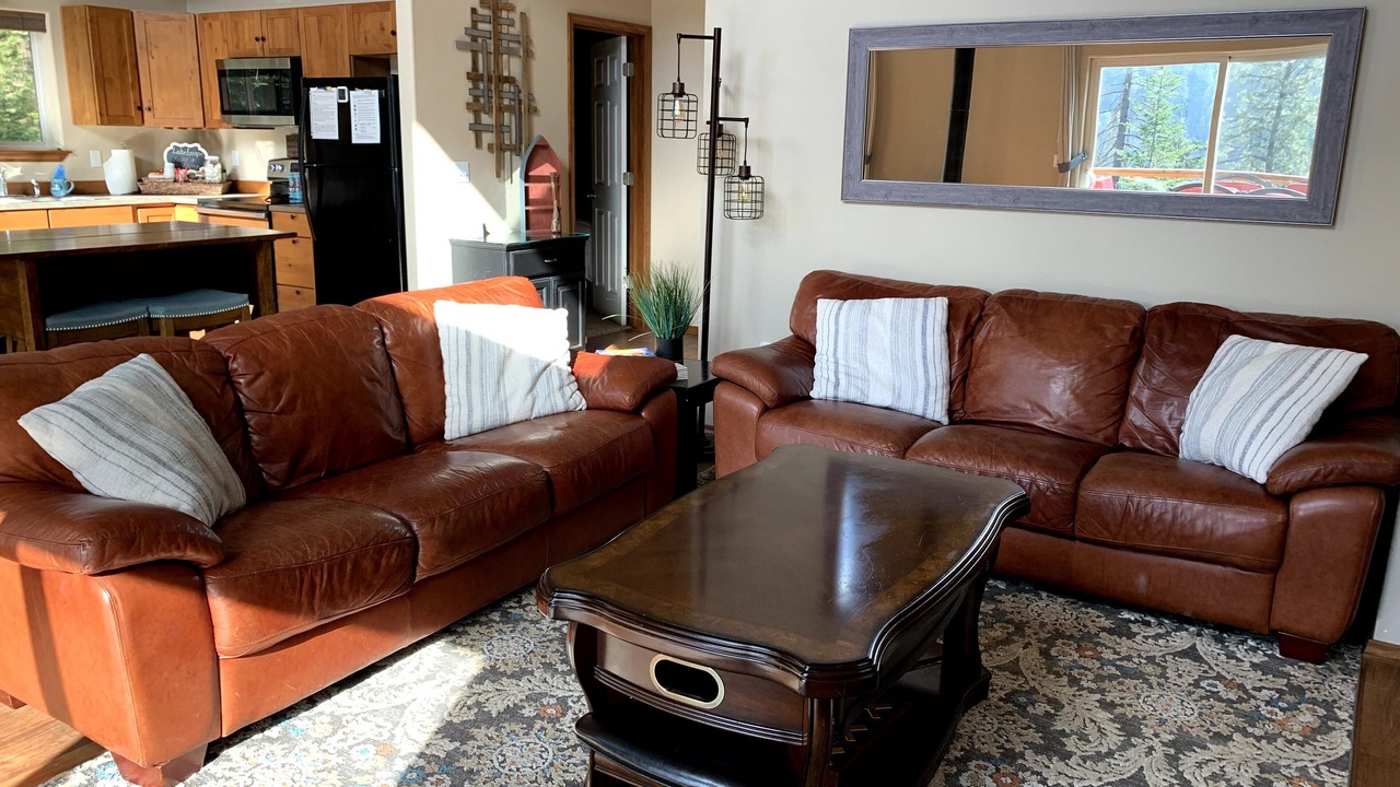 Photo of Livingroom in Hayden