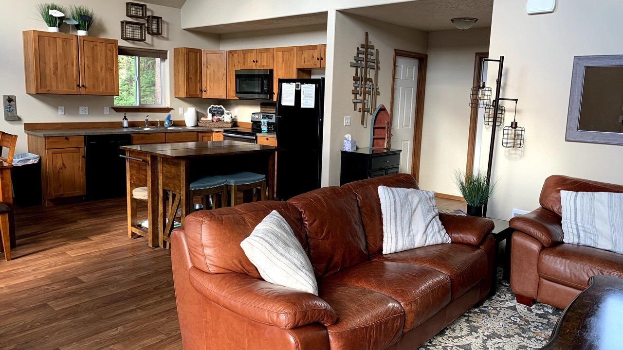 Photo of Livingroom in Hayden