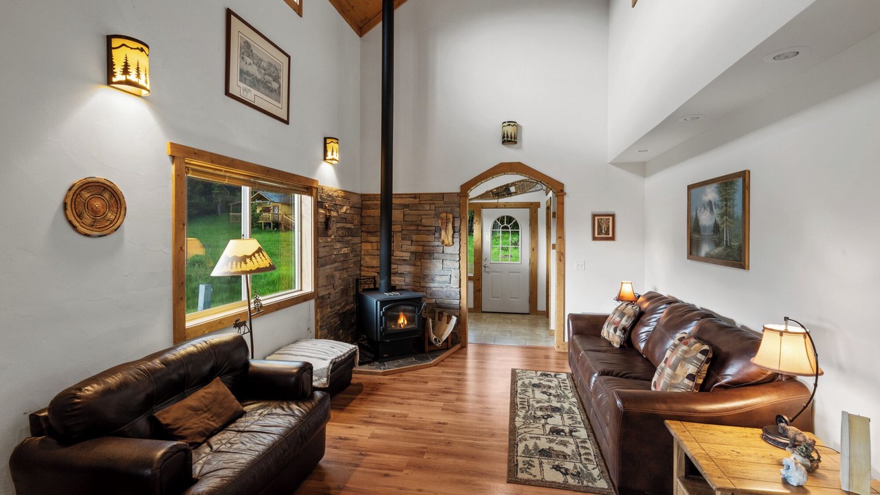 Photo of Livingroom in Emigrant