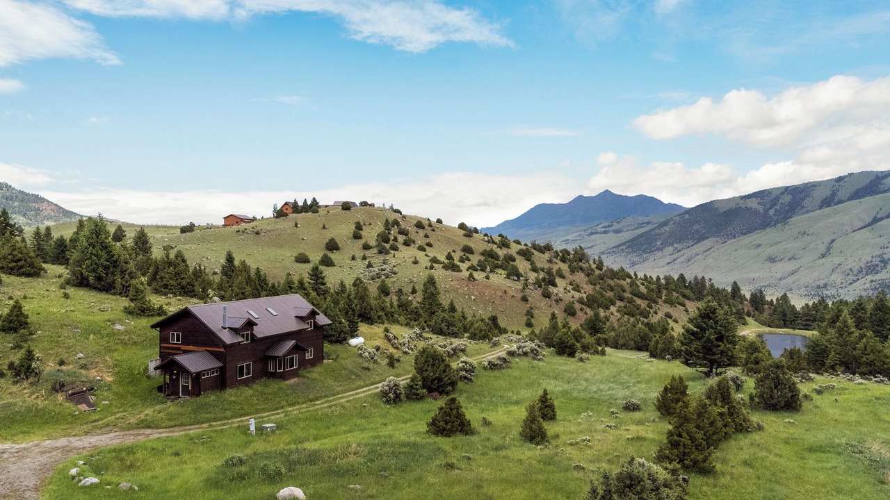 Photo of Outdoor in Emigrant