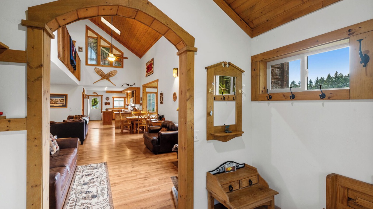 Photo of Livingroom in Emigrant