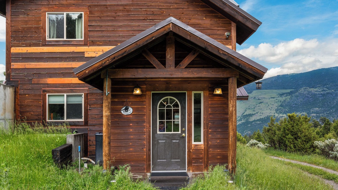 Photo of Outdoor in Emigrant