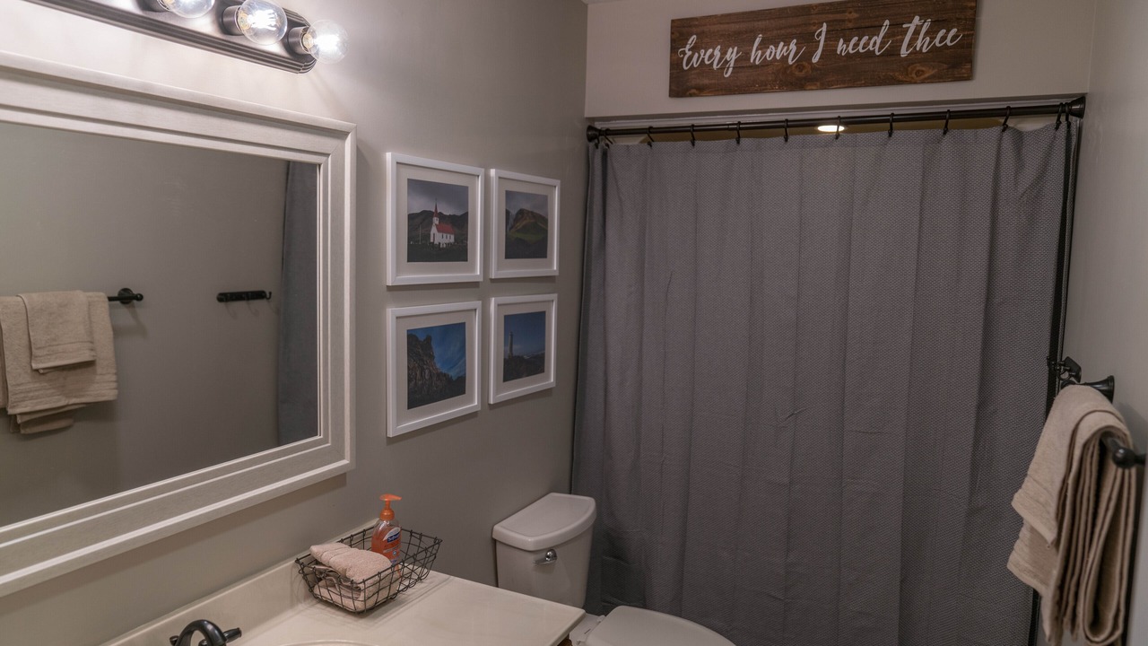 Photo of Bathroom in Dry Ridge