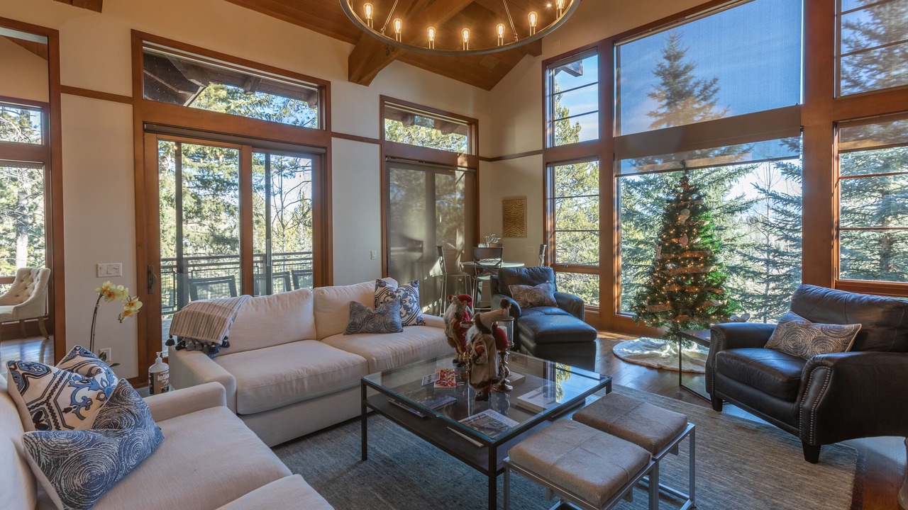 Photo of Livingroom in Granite Ridge