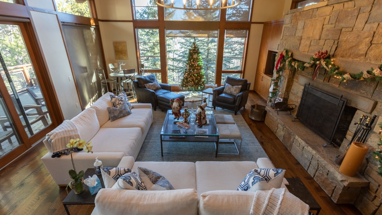 Photo of Livingroom in Granite Ridge