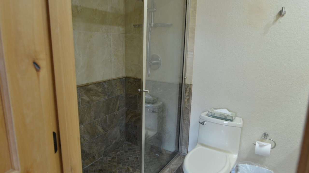 Photo of Bathroom in Peak 9
