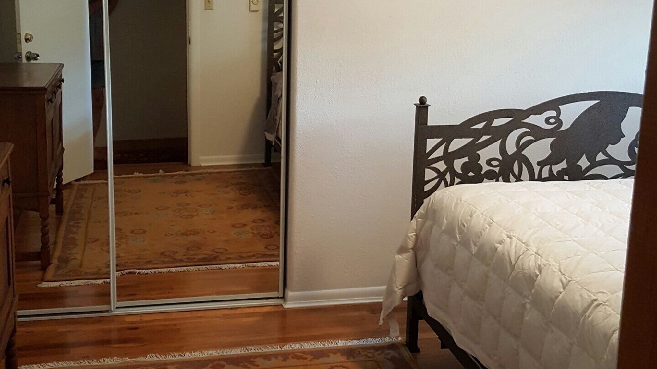 Photo of Bedroom in Saratoga