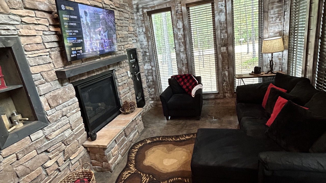 Photo of Livingroom in Broken Bow