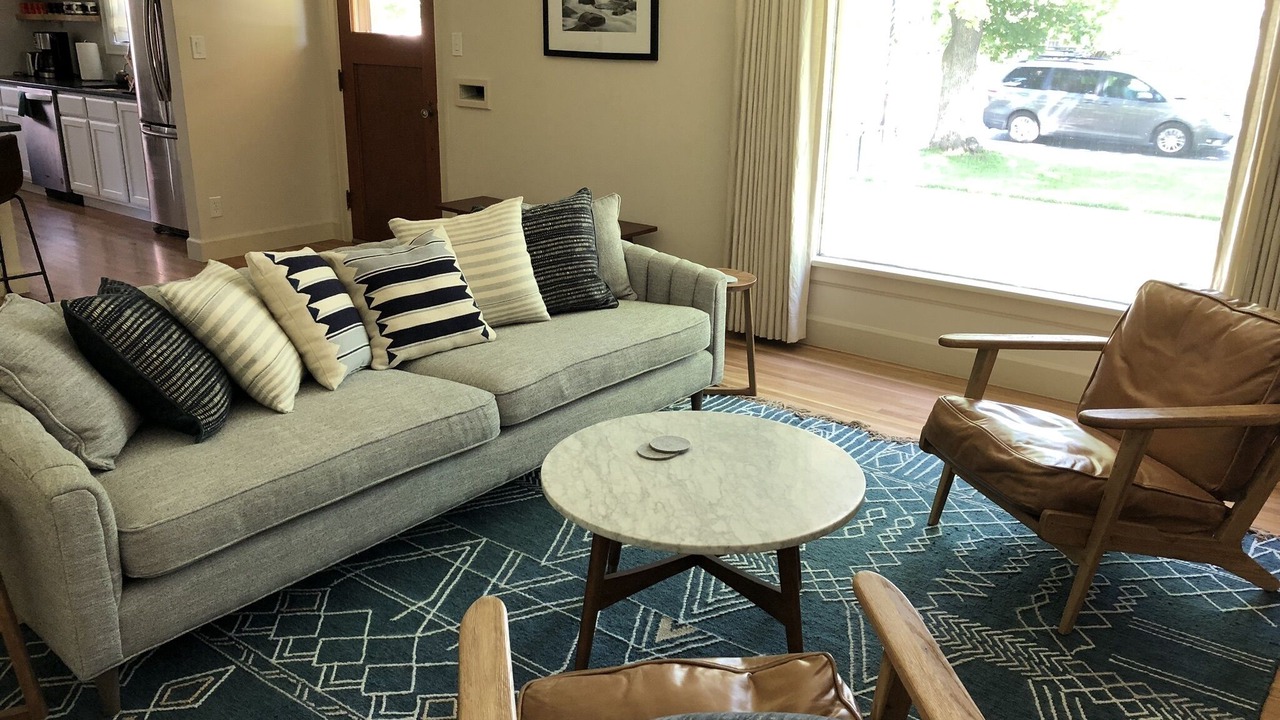 Photo of Livingroom in Rose Park