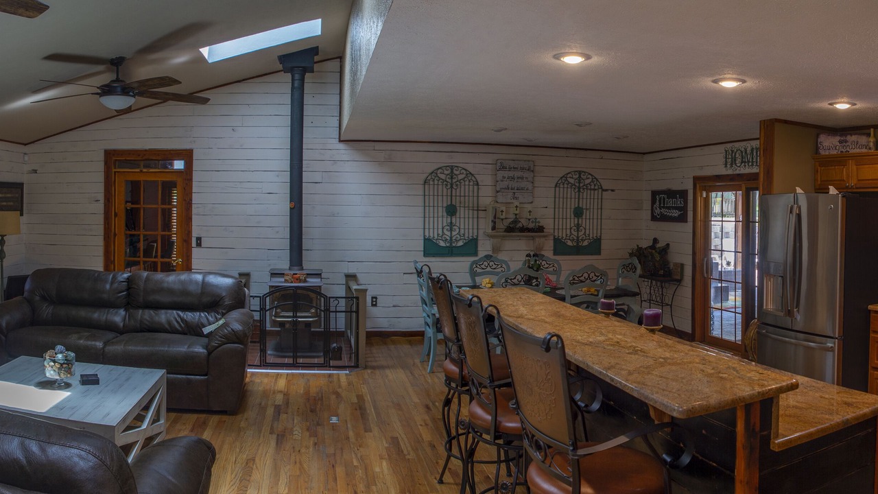 Photo of Livingroom in Gamaliel