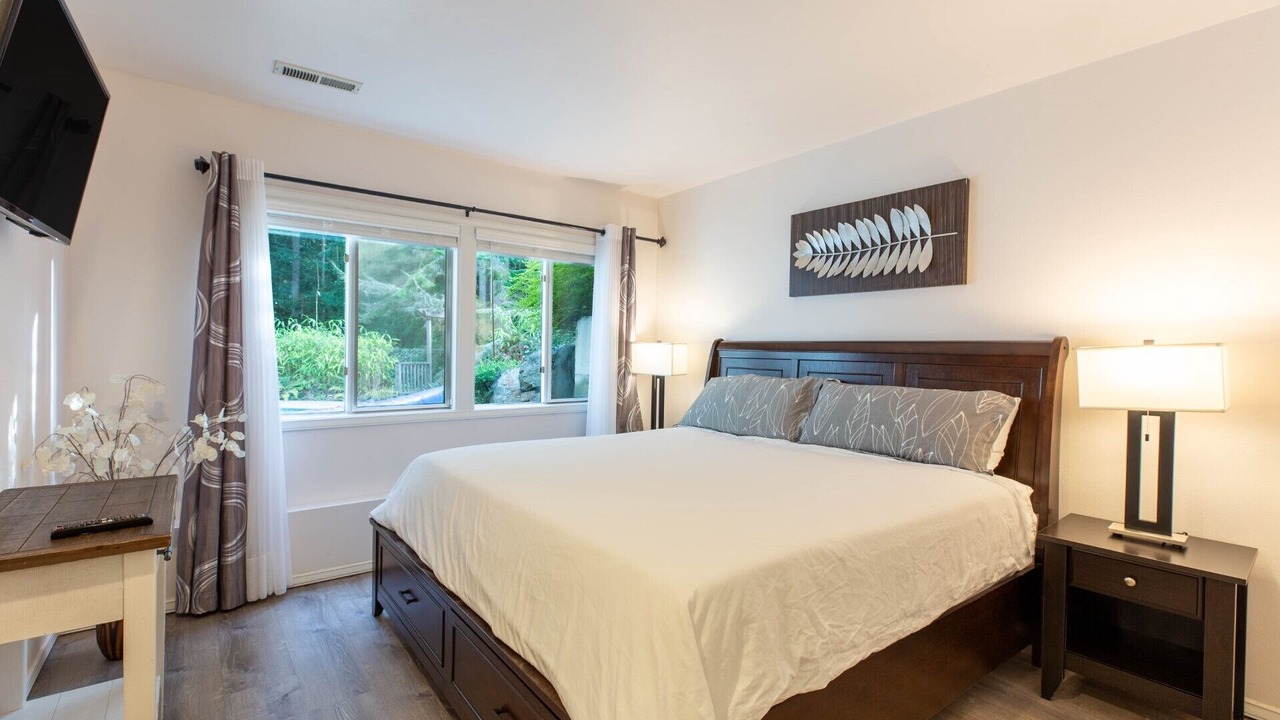 Photo of Bedroom in Lynnwood
