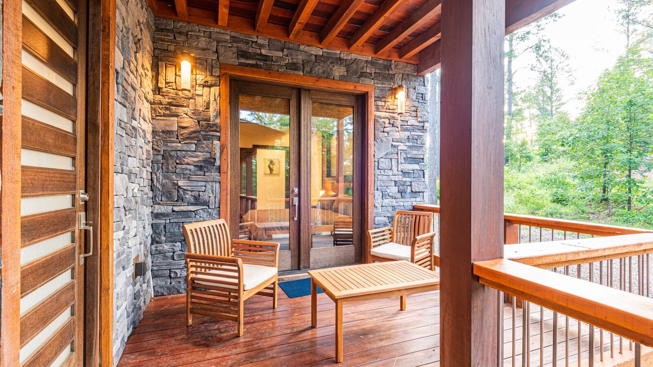 Photo of Patio Balcony in Broken Bow