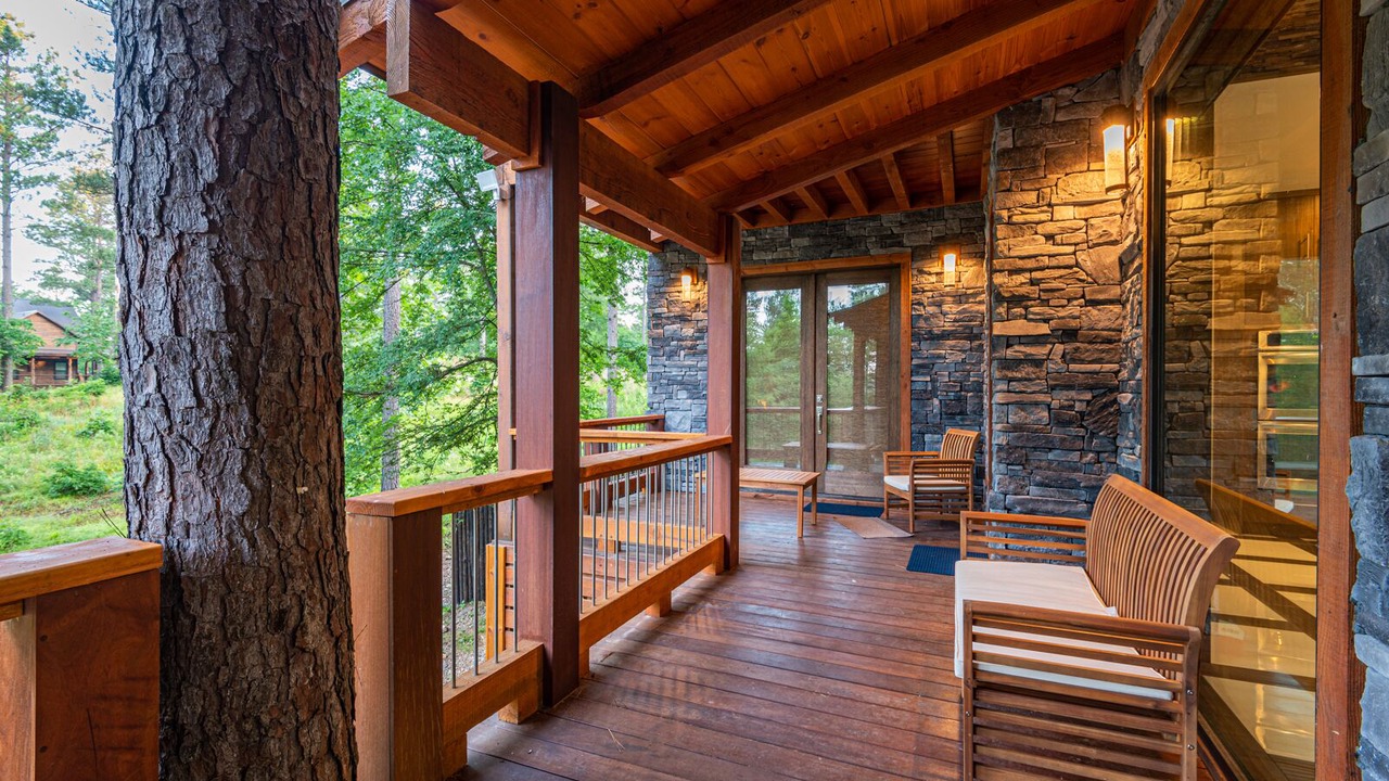 Photo of Patio Balcony in Broken Bow