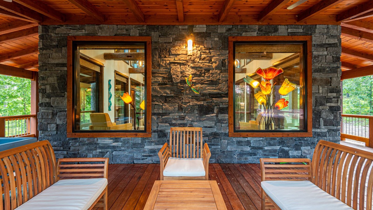 Photo of Patio Balcony in Broken Bow