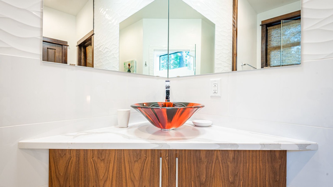 Photo of Bathroom in Broken Bow