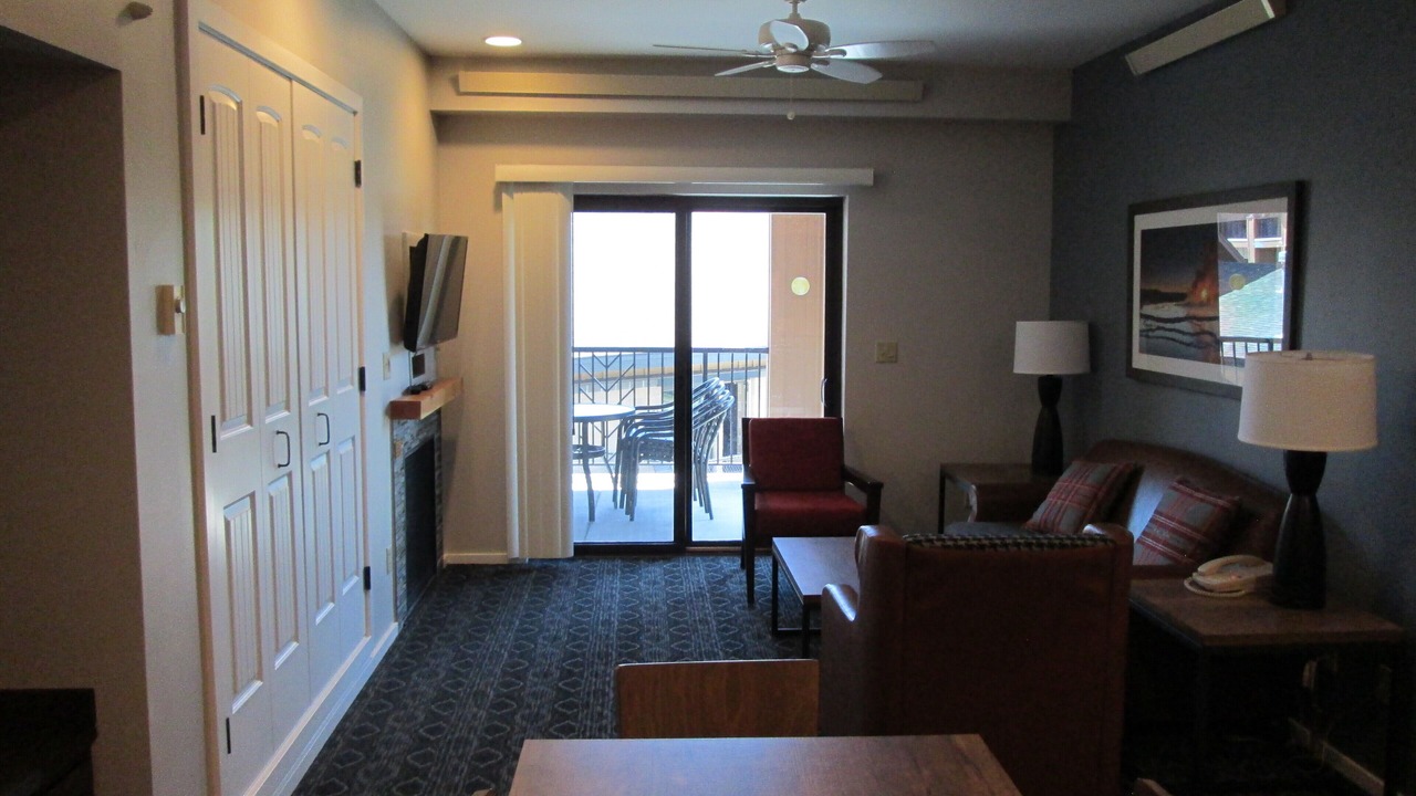 Photo of Livingroom in West Yellowstone