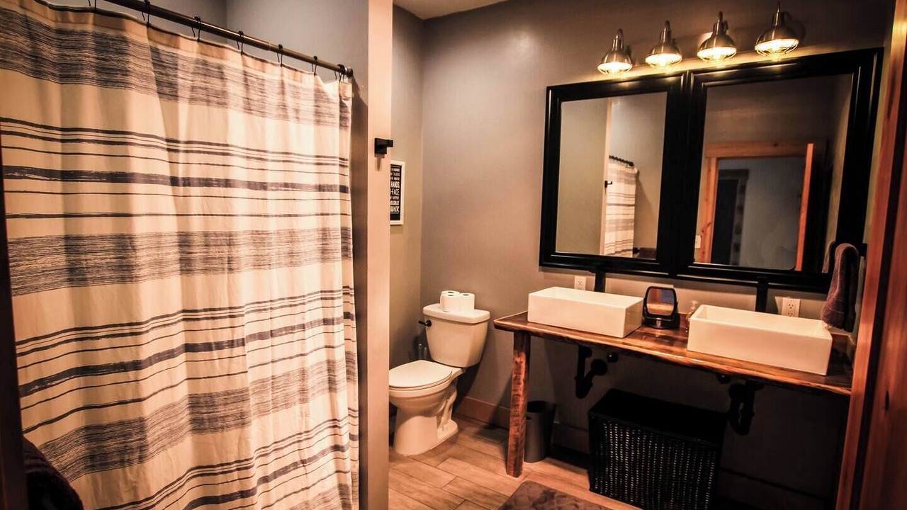 Photo of Bathroom in Dubois