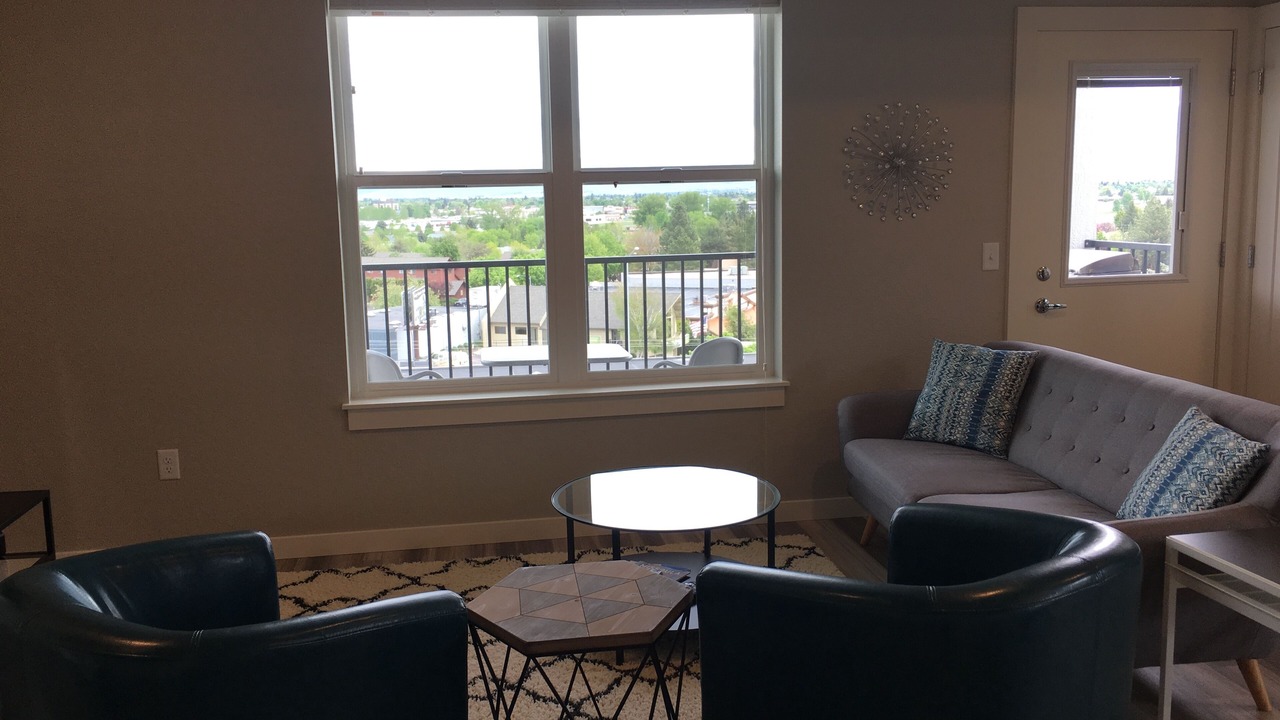 Photo of Livingroom in Farviews - Pattee Canyon