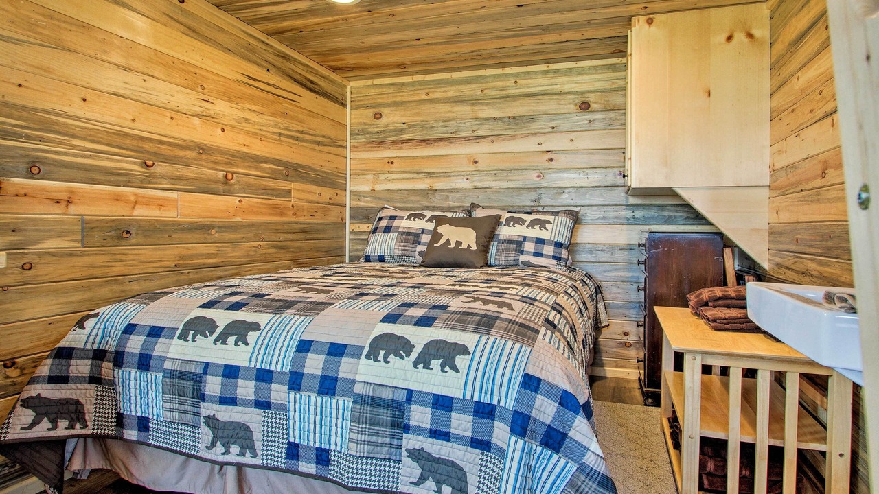 Photo of Bedroom in Augusta