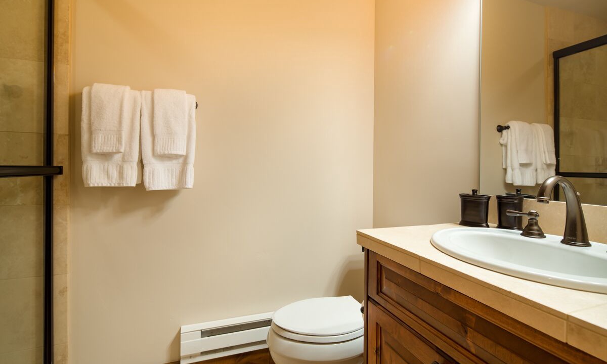 Photo of Bathroom in Elkhorn Village
