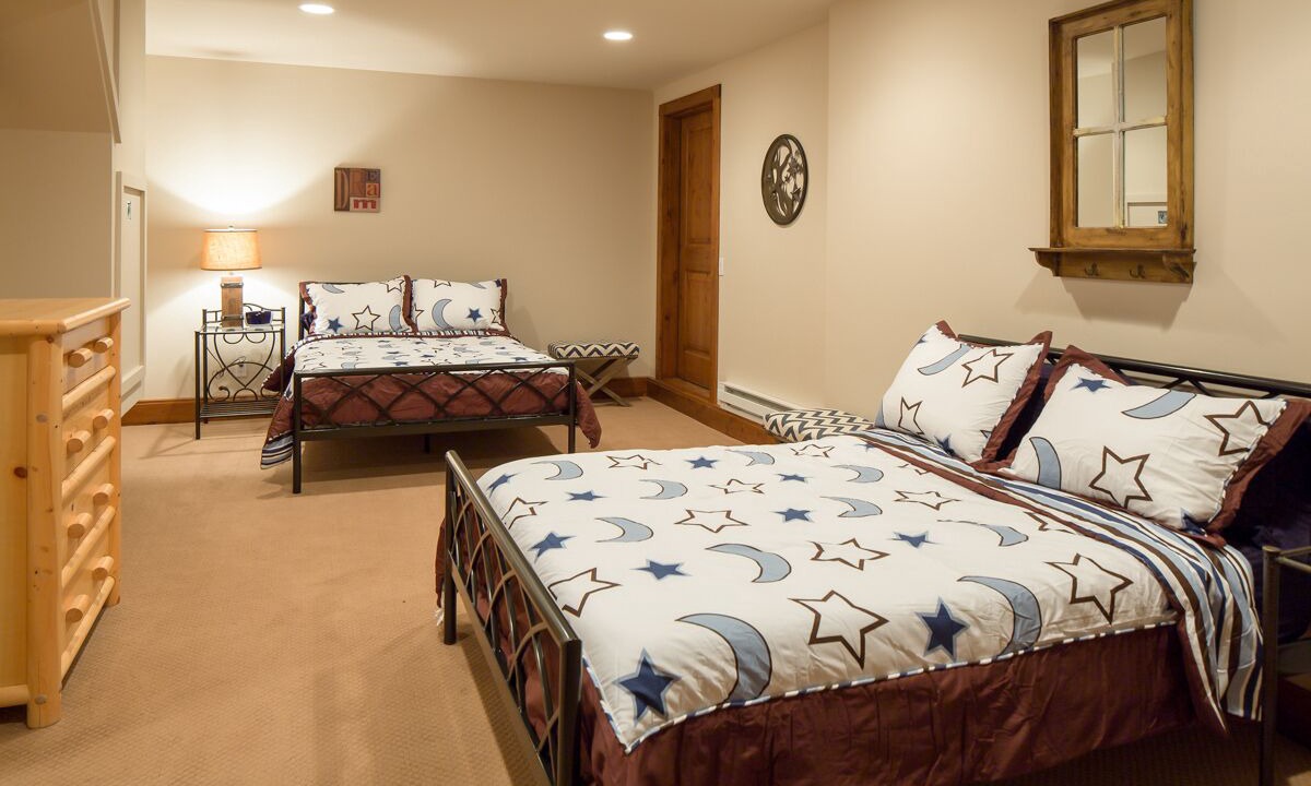 Photo of Bedroom in Elkhorn Village