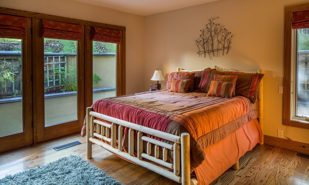 Photo of Bedroom in Elkhorn Village
