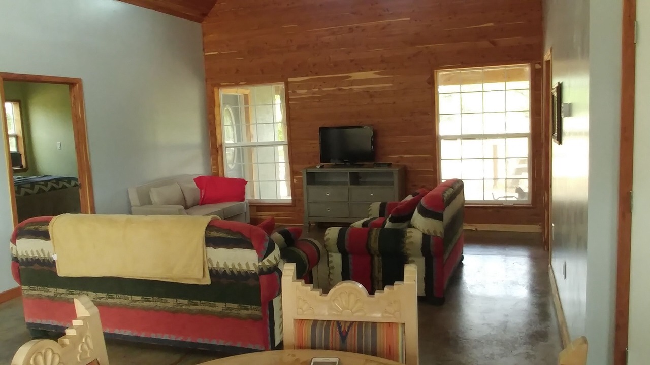 Photo of Livingroom in Cedar Creek