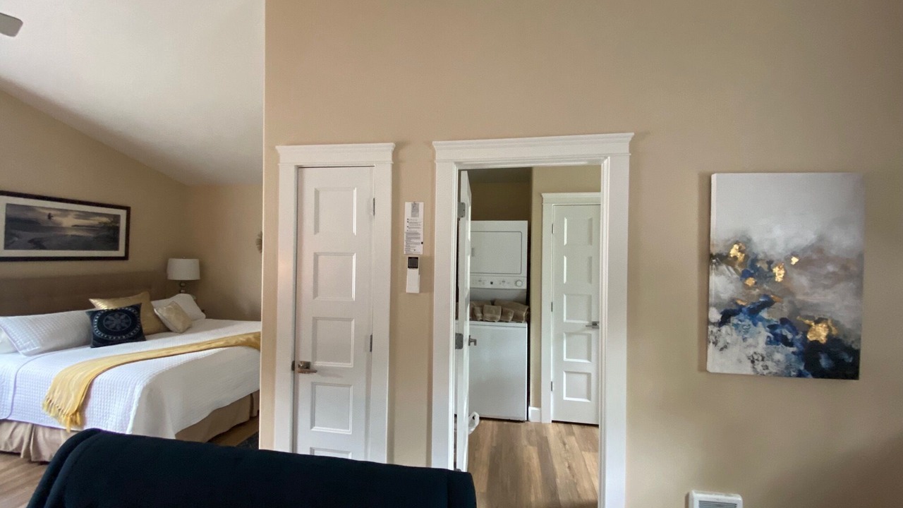 Photo of Bedroom in Garden District