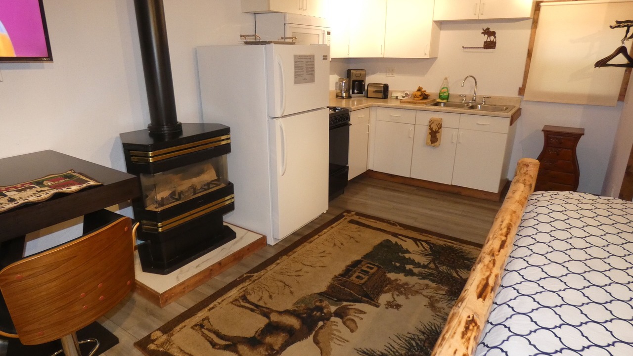 Photo of Bedroom in West Yellowstone