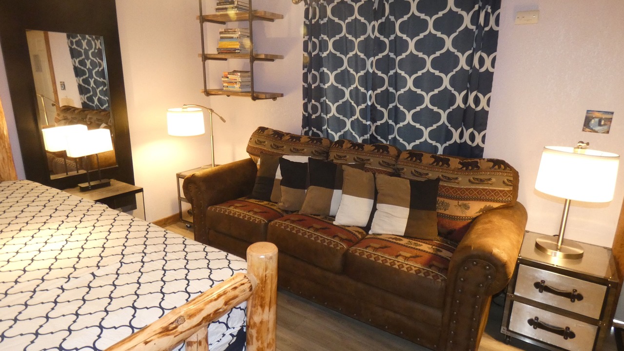 Photo of Bedroom in West Yellowstone