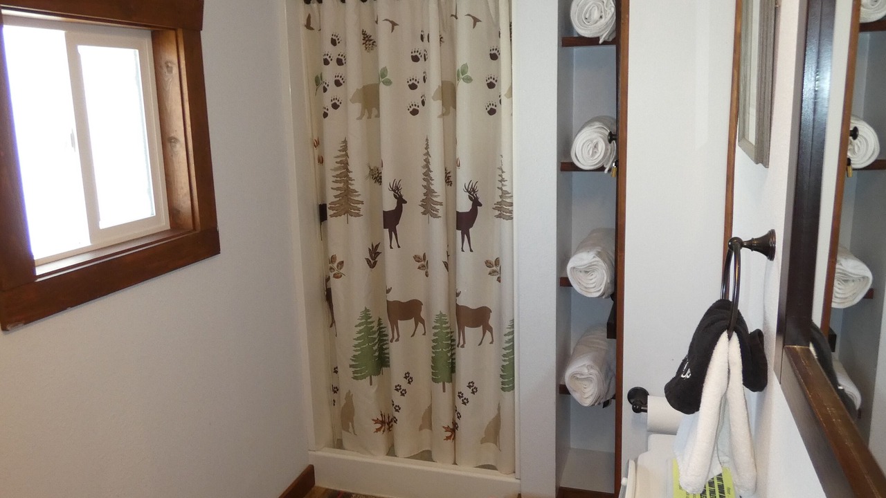 Photo of Bathroom in West Yellowstone