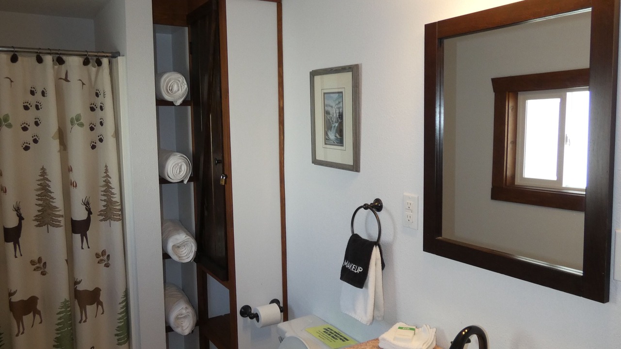 Photo of Bathroom in West Yellowstone