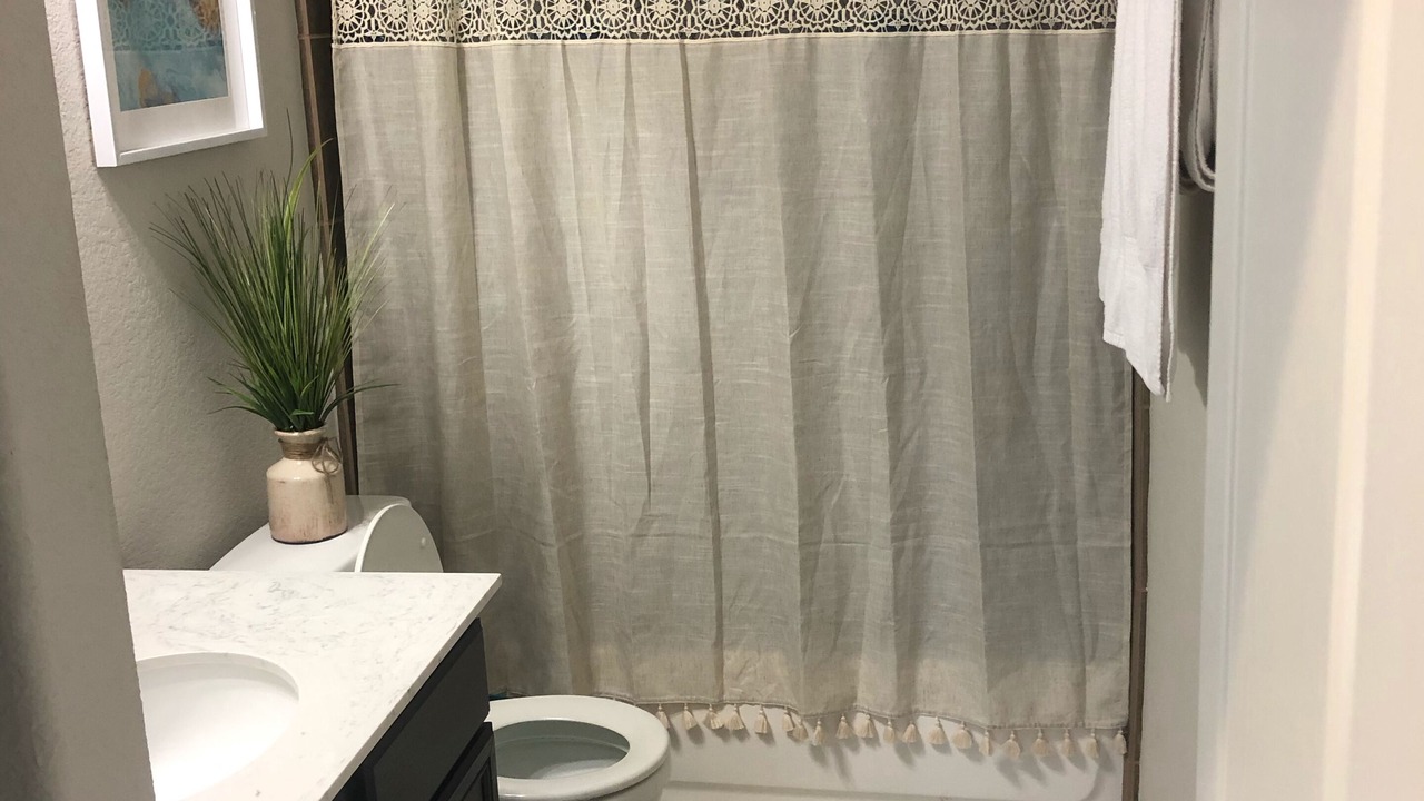 Photo of Bathroom in Bammel
