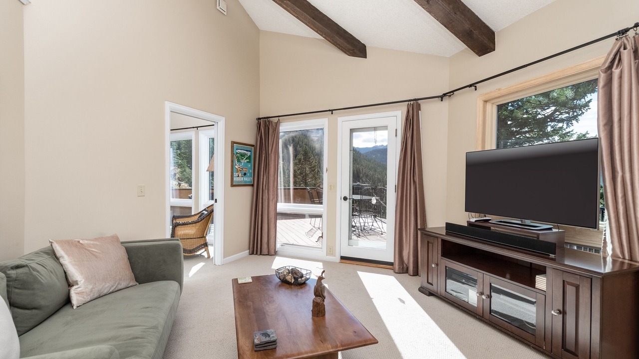 Photo of Bedroom in Windcliff Estates