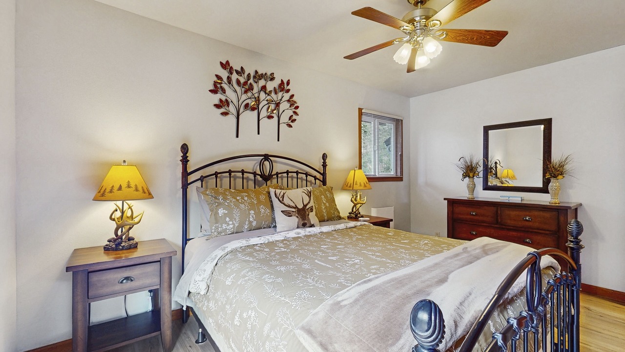 Photo of Bedroom in Gold Bar
