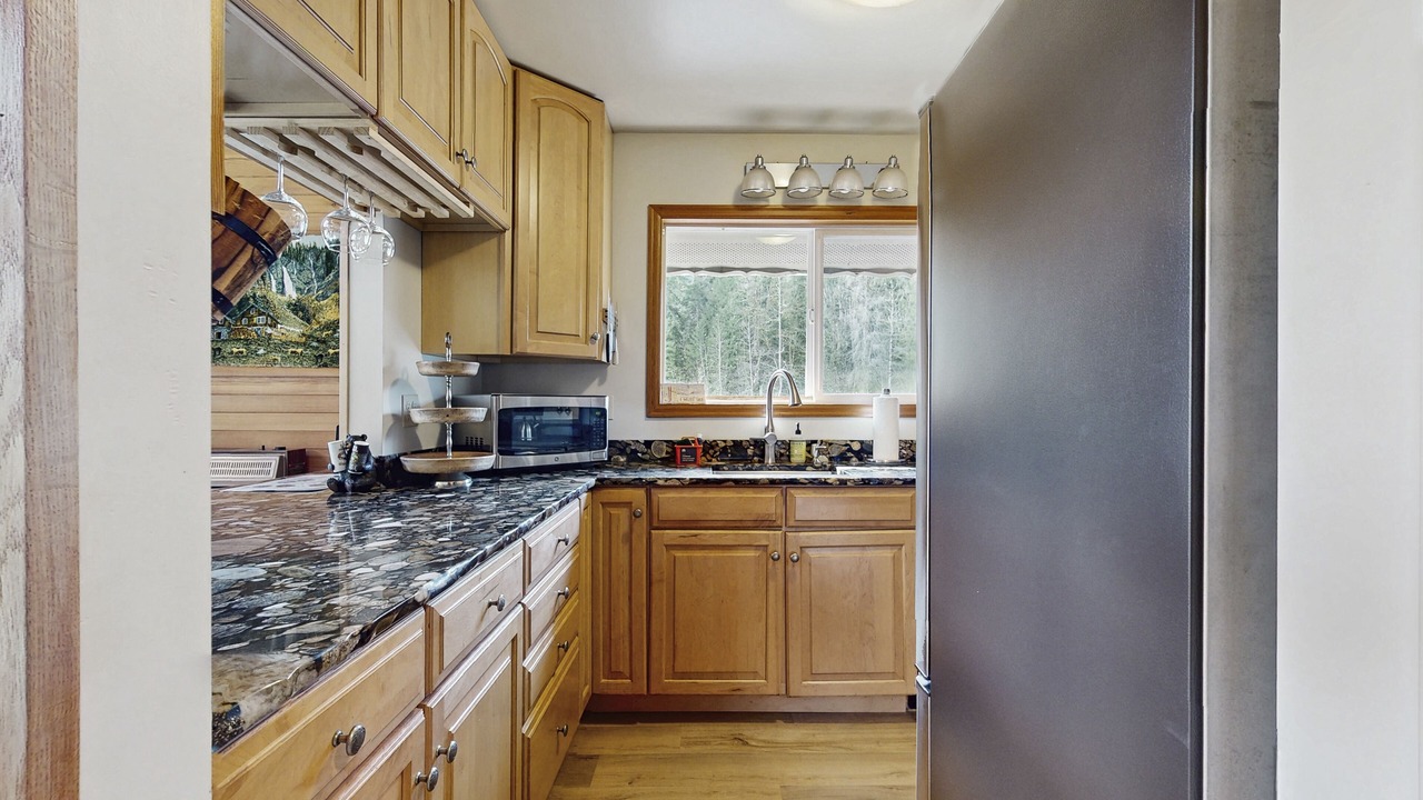 Photo of Kitchen in Gold Bar