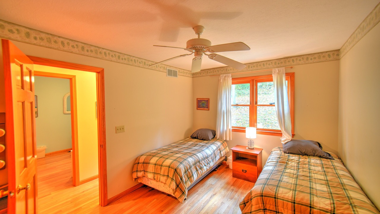 Photo of Bedroom in Logan