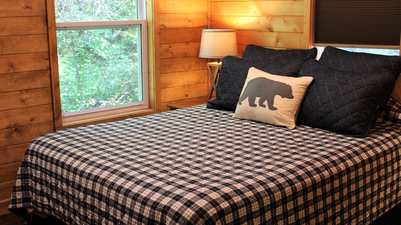Photo of Bedroom in West Glacier